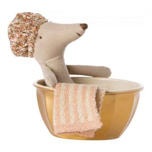 Big Sister Rose Mouse Spa & Wellness
