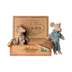 Mum and Dad in Cigar Box